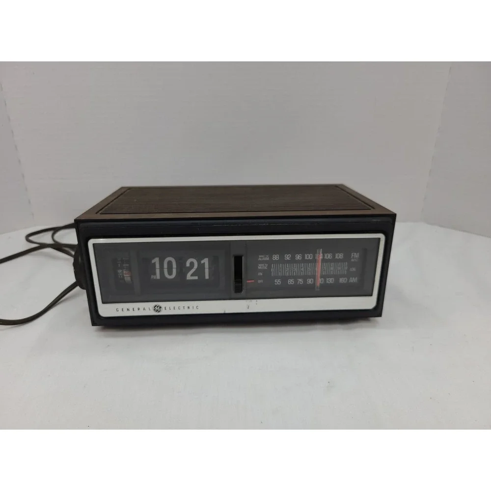 Vintage 80s General Electric GE 7-4300 Flip Alarm Clock Not working